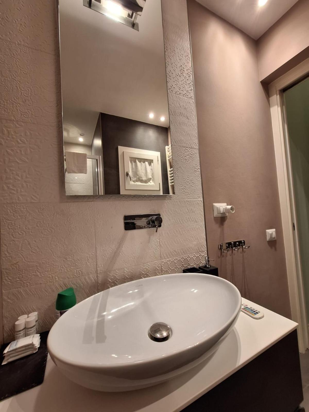 Fiorino Duomo Cozy Suite By Oteego Φλωρεντία Εξωτερικό φωτογραφία